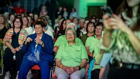 Volle Halle beim Landfrauentag.